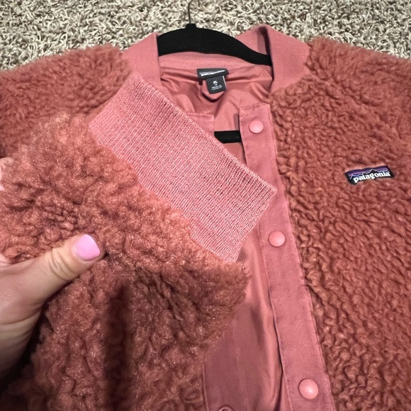 Patagonia youth xl jacket, fits like women’s xs. - Picture 4 of 4